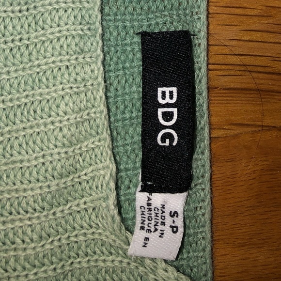 Green knitted crop top - Picture 2 of 2